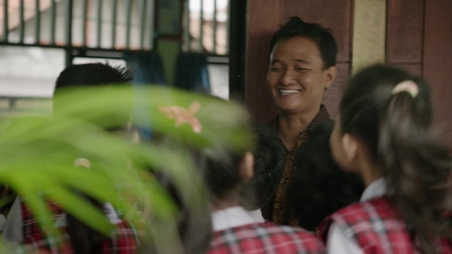 ユニクロインドネシアロケ撮影コーディネート